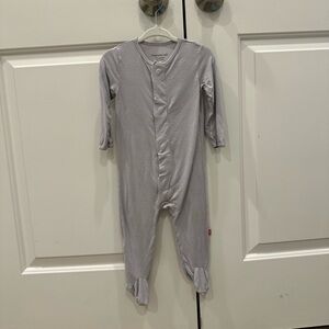 Magnetic Me Light Gray Baby Pajamas PJs Footie 6-9m